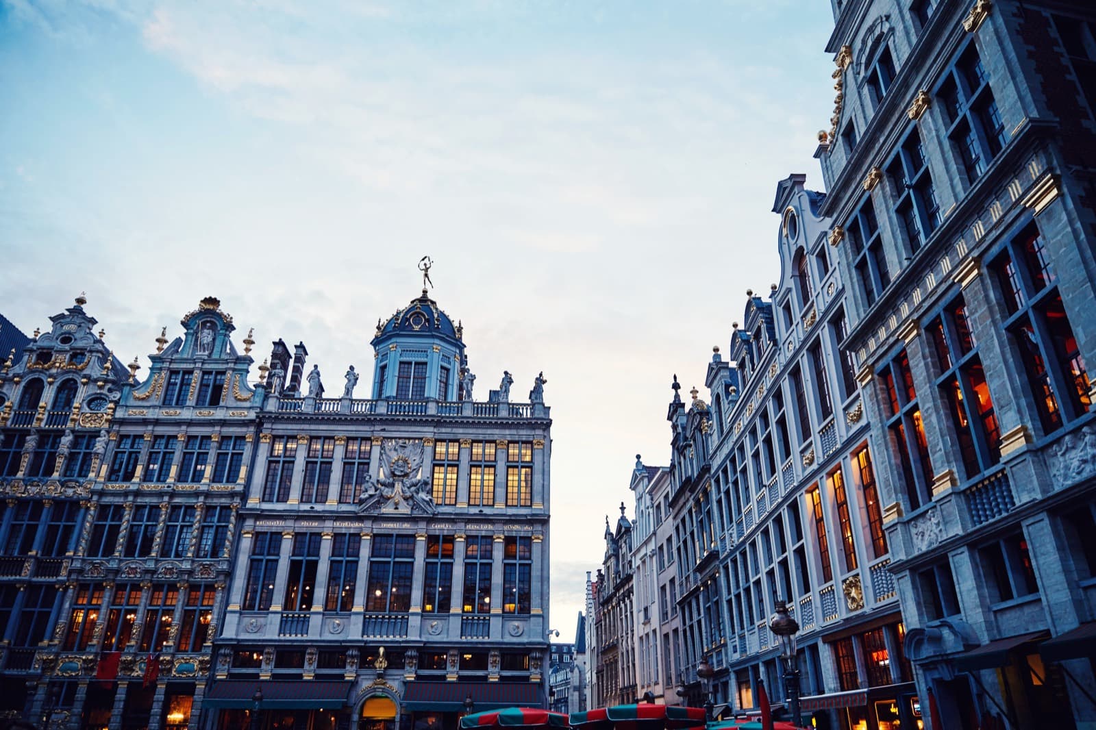 La Grand-Place de Bruxelles au crépuscule